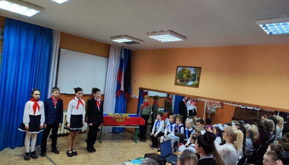 В школе Ждановки открыли «Парту Героя» В школе Ждановки открыли «Парту Героя»