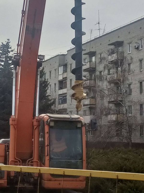 Сергей Желновач: Возрождаем Донбасс вместе! В рамках реализации программы поддержки подшефных территорий на 2025 год, подрядными организациями... Сергей Желновач: Возрождаем Донбасс вместе! В рамках реализации программы поддержки подшефных территорий на 2025 год, подрядными организациями...