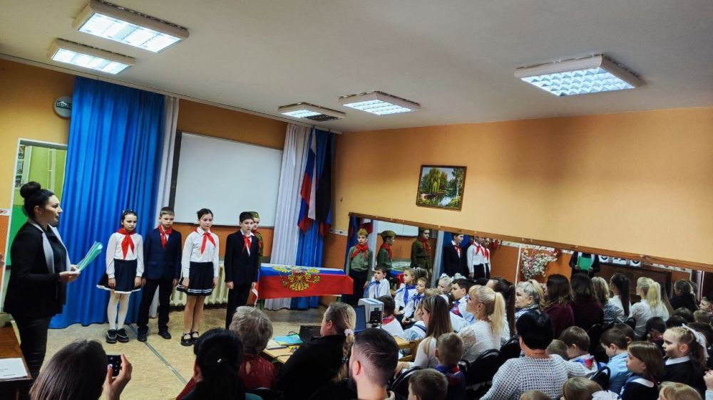 В школе Ждановки открыли «Парту Героя» В школе Ждановки открыли «Парту Героя»