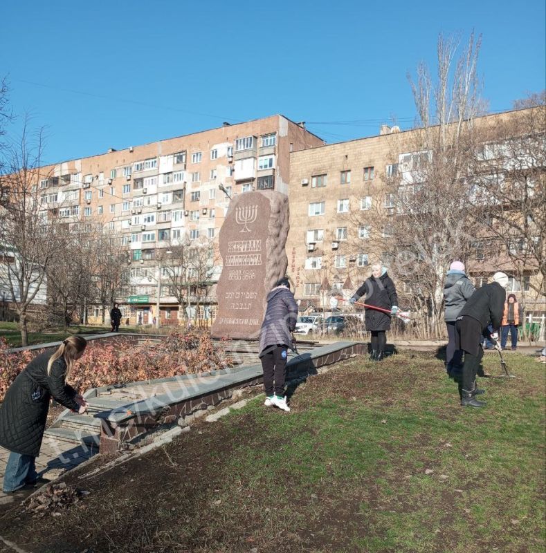 Акция «Чистый четверг» во всех районах города Донецка! Акция «Чистый четверг» во всех районах города Донецка!