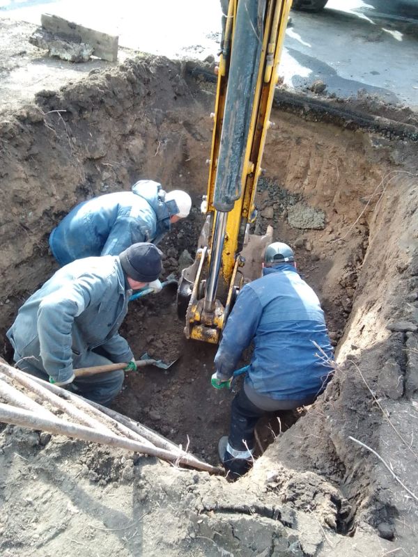 Петербургские аварийные бригады продолжают помогать Мариуполю — спасают от коммунальных ЧП! Петербургские аварийные бригады продолжают помогать Мариуполю — спасают от коммунальных ЧП!