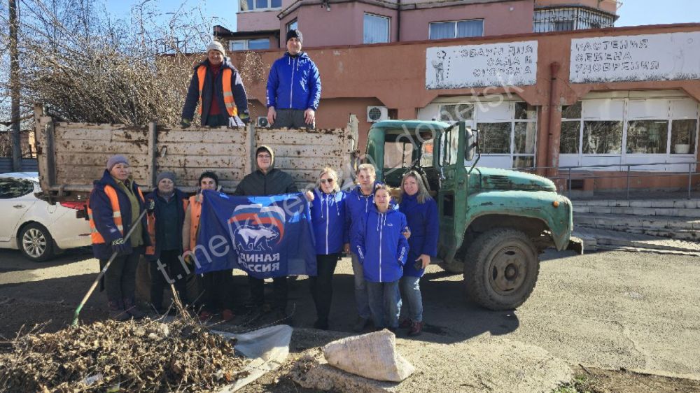 Акция «Чистый четверг» во всех районах города Донецка! Акция «Чистый четверг» во всех районах города Донецка!
