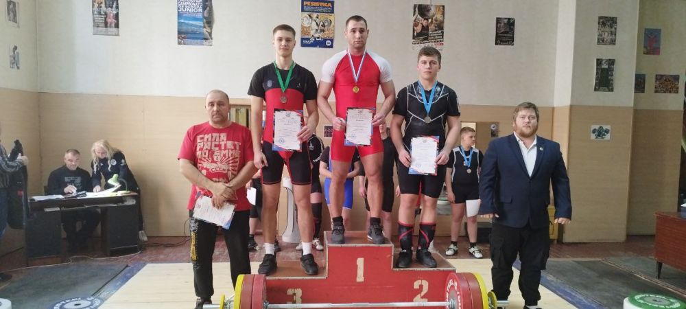 С 17 по 19 марта в г.Донецк в СК "Динамо" проходил Чемпионат Донецкой Народной Республики среди мужчин и женщин, Республиканские соревнования по тяжелой атлетике среди юношей и девушек (10-12 лет, 13-15 лет) памяти... С 17 по 19 марта в г.Донецк в СК "Динамо" проходил Чемпионат Донецкой Народной Республики среди мужчин и женщин, Республиканские соревнования по тяжелой атлетике среди юношей и девушек (10-12 лет, 13-15 лет) памяти...