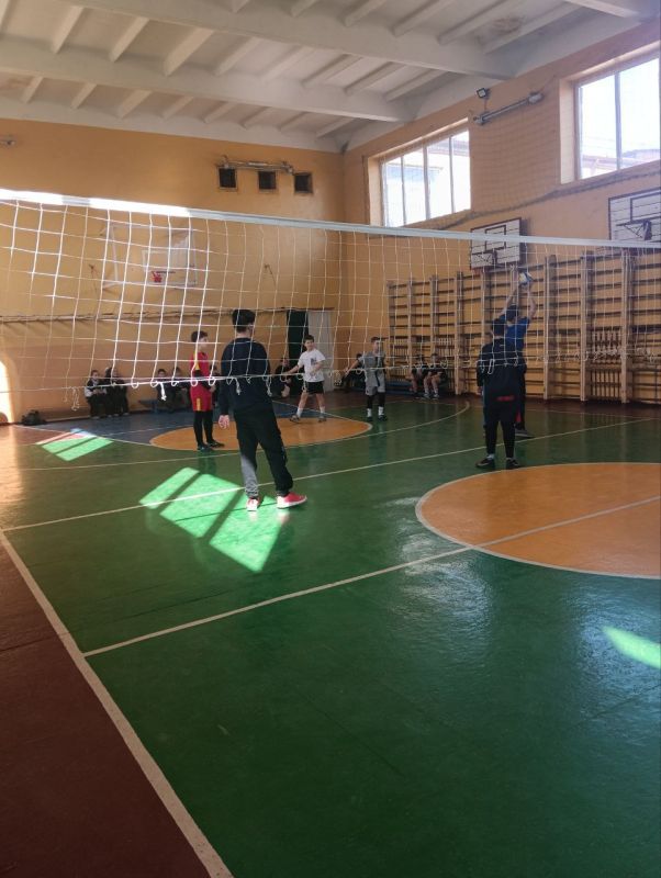 В Ждановке прошло городское соревнование по пионерболу В Ждановке прошло городское соревнование по пионерболу