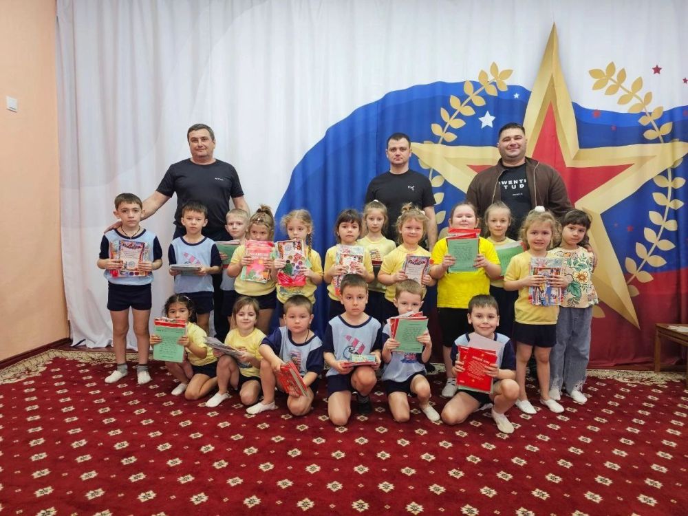 Ещё сегодня, 21 марта, в рамках проекта "Сила России" и физкультурного мероприятия "Веселые эстафеты" МБУ МЦФЗН "Спорт для всех" познакомились с воспитанниками ГКДОУ "Урзуфский сад"Ягодка" Ещё сегодня, 21 марта, в рамках проекта "Сила России" и физкультурного мероприятия "Веселые эстафеты" МБУ МЦФЗН "Спорт для всех" познакомились с воспитанниками ГКДОУ "Урзуфский сад"Ягодка"