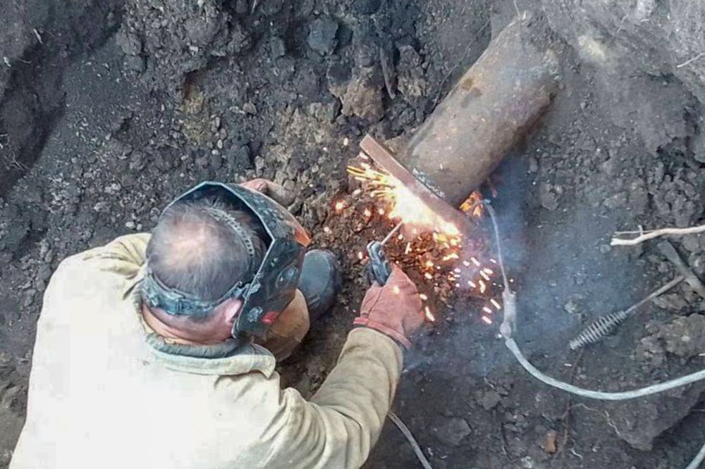 Специалисты Коммунальных систем Московской области заменили 30 метров водовода в Новоазовском муниципальном округе ДНР Специалисты Коммунальных систем Московской области заменили 30 метров водовода в Новоазовском муниципальном округе ДНР