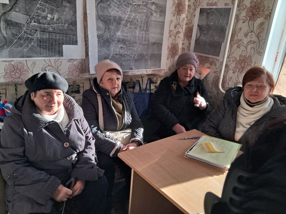 Заведующий Талаковским территориальным сектором ответил на вопросы граждан Заведующий Талаковским территориальным сектором ответил на вопросы граждан