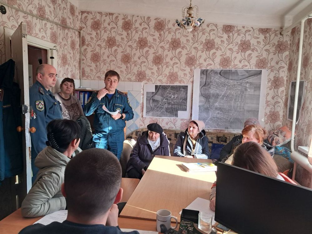 Заведующий Талаковским территориальным сектором ответил на вопросы граждан Заведующий Талаковским территориальным сектором ответил на вопросы граждан