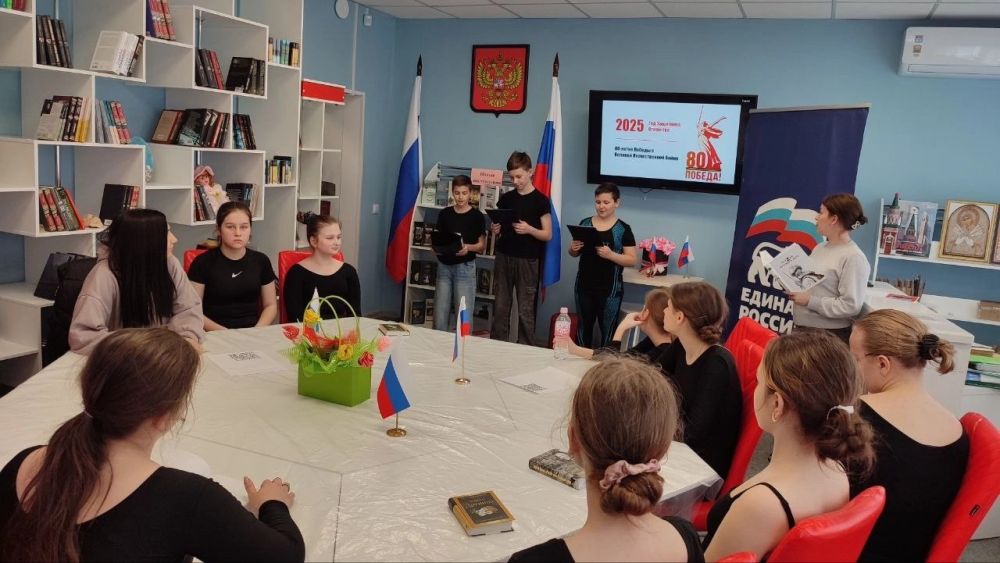Вечер военной поэзии «Мужество. Честь. Доблесть» в клубе села Бирюки Вечер военной поэзии «Мужество. Честь. Доблесть» в клубе села Бирюки