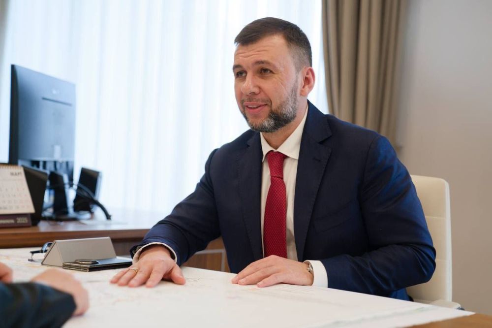 Министр строительства и ЖКХ РФ Ирек Файзуллин провел рабочую встречу с Главой Донецкой Народной Республики Денисом Пушилиным Министр строительства и ЖКХ РФ Ирек Файзуллин провел рабочую встречу с Главой Донецкой Народной Республики Денисом Пушилиным