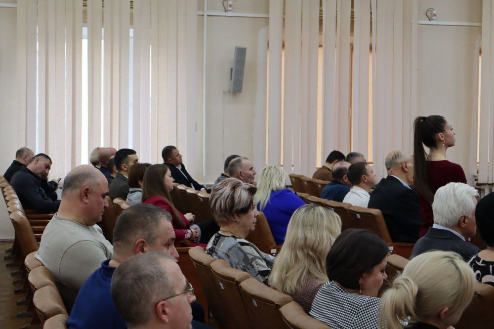 Александр Подгорный: Постоянные комитеты Макеевского городского совета отчитались о своей работе Александр Подгорный: Постоянные комитеты Макеевского городского совета отчитались о своей работе
