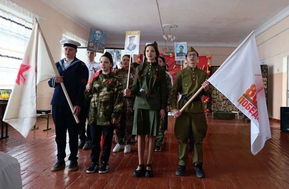 21 марта в ГБОУ «Мироновская школа №10 г.о. Дебальцево» прошёл фестиваль инсценированной военной песни «А песни тоже воевали…», посвященный 80-летию Великой Победы» 21 марта в ГБОУ «Мироновская школа №10 г.о. Дебальцево» прошёл фестиваль инсценированной военной песни «А песни тоже воевали…», посвященный 80-летию Великой Победы»
