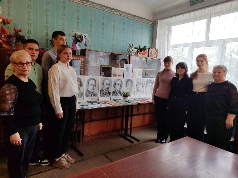 Всемирный день поэзии в ГБОУ "Школа №151 г.о Всемирный день поэзии в ГБОУ "Школа №151 г.о