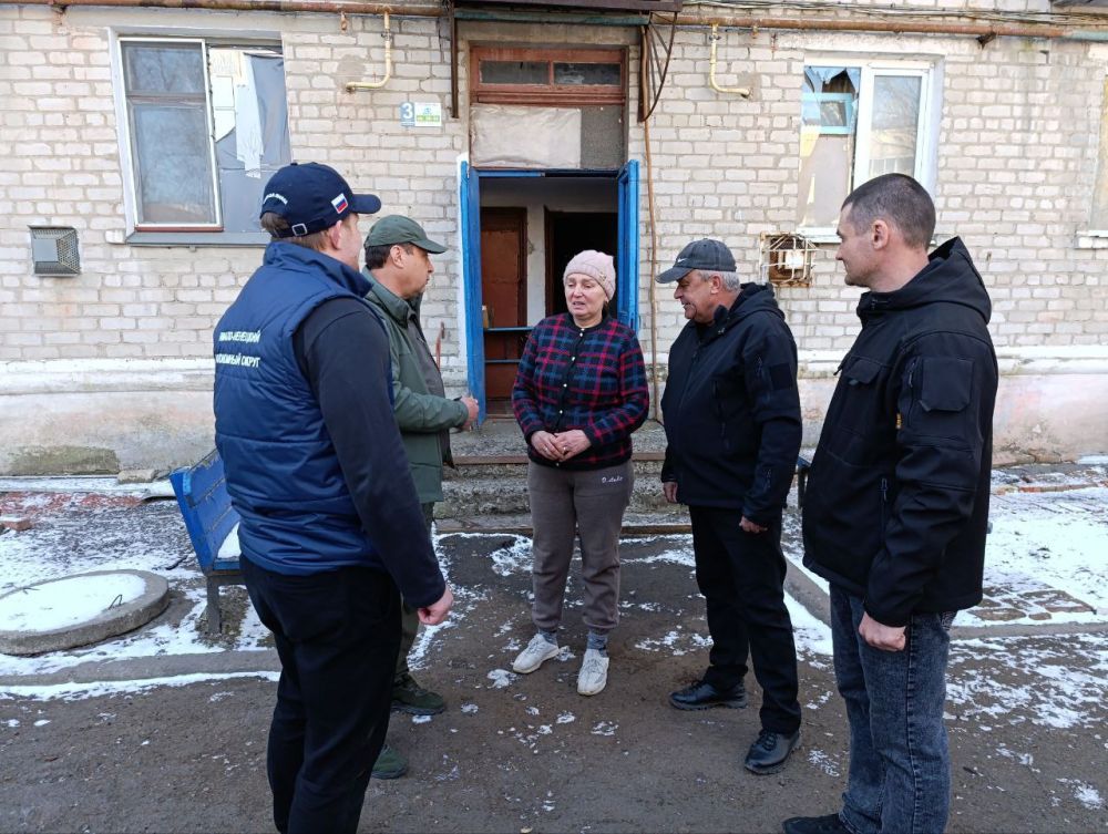 Константин Зинченко: Совместно с представителями шефа-региона Ямал передали 6 генераторов для нуждающихся семей в поселке Владимировка Константин Зинченко: Совместно с представителями шефа-региона Ямал передали 6 генераторов для нуждающихся семей в поселке Владимировка