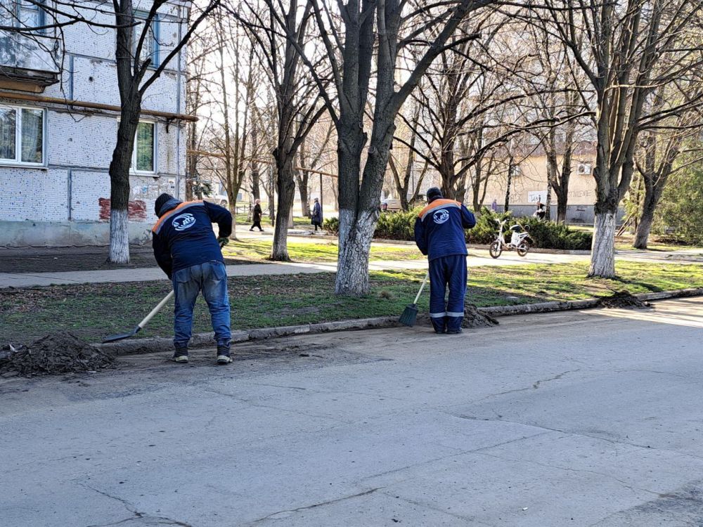 Сергей Желновач: В городе Светлодарск продолжается двухмесячник по благоустройству и санитарной очистке городских территорий Сергей Желновач: В городе Светлодарск продолжается двухмесячник по благоустройству и санитарной очистке городских территорий