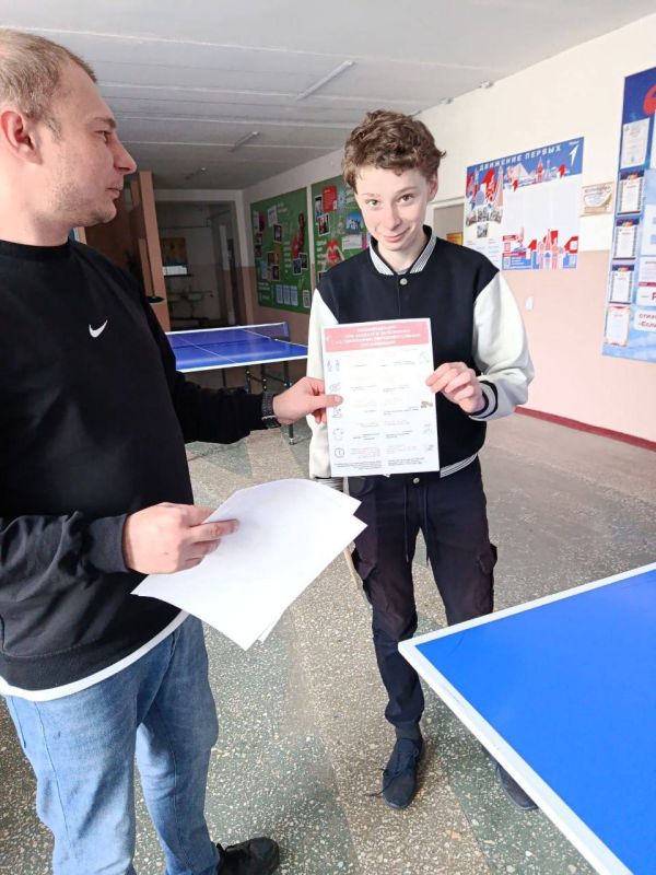 Для воспитанников Волновахской спортивной школы тренерами-преподавателями были проведены беседы по формированию у спортсменов неприятия идеологии терроризма Для воспитанников Волновахской спортивной школы тренерами-преподавателями были проведены беседы по формированию у спортсменов неприятия идеологии терроризма