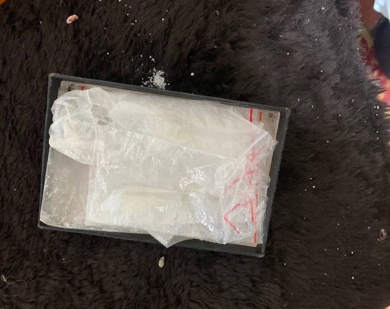 Полицейские задержали жителя Харцызска за сбыт наркотиков в крупном размере Полицейские задержали жителя Харцызска за сбыт наркотиков в крупном размере
