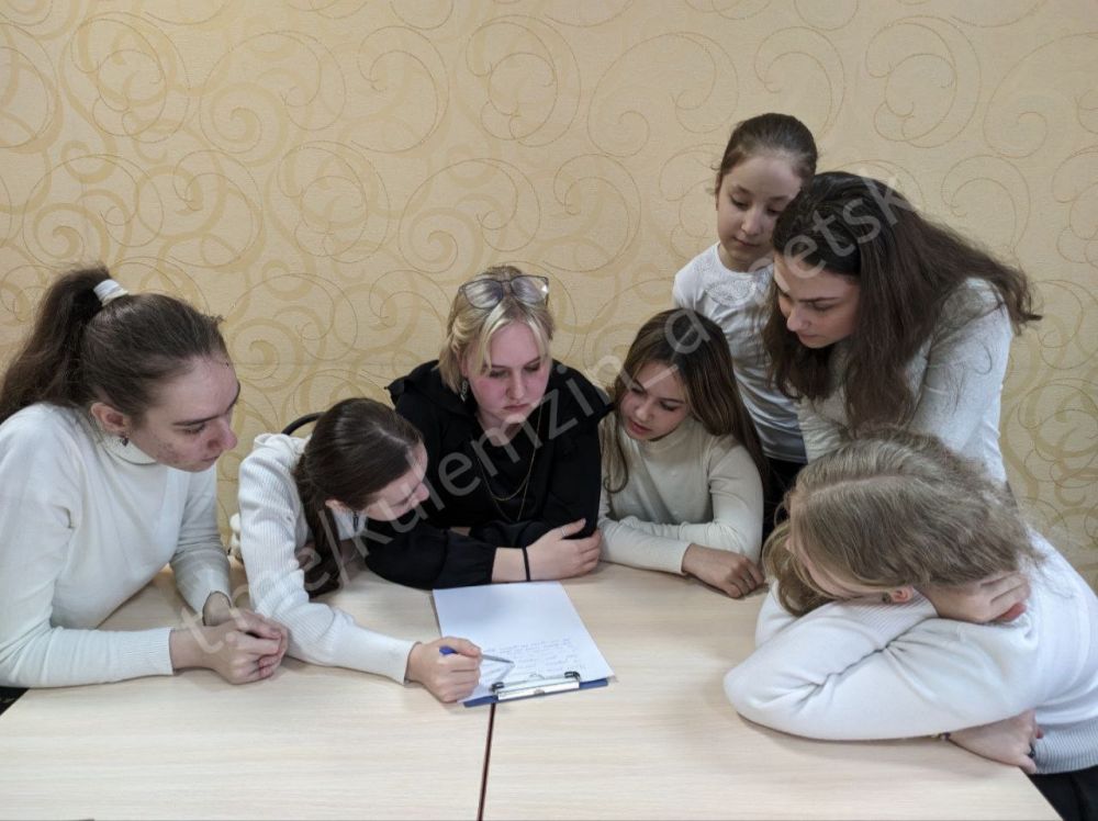 В рамках проекта «Крепкая семья» партии «Единая Россия» во Дворце культуры им. В.В В рамках проекта «Крепкая семья» партии «Единая Россия» во Дворце культуры им. В.В