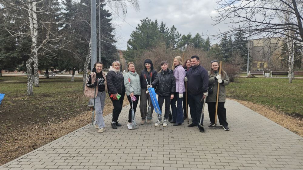Ждановцы приняли участие в общегородском субботнике Ждановцы приняли участие в общегородском субботнике