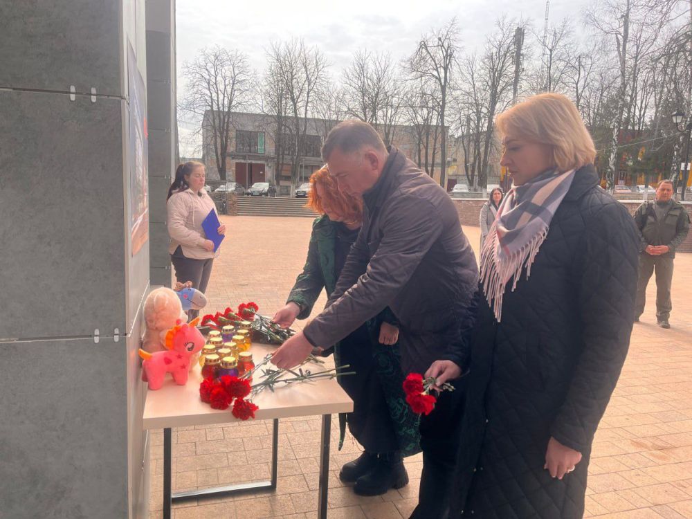 Константин Зинченко: Сегодня мы вспоминаем трагические события, произошедшие год назад в «Крокус Сити Холле» Константин Зинченко: Сегодня мы вспоминаем трагические события, произошедшие год назад в «Крокус Сити Холле»