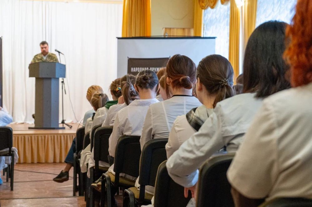 От твоих действий зависит жизнь окружающих От твоих действий зависит жизнь окружающих
