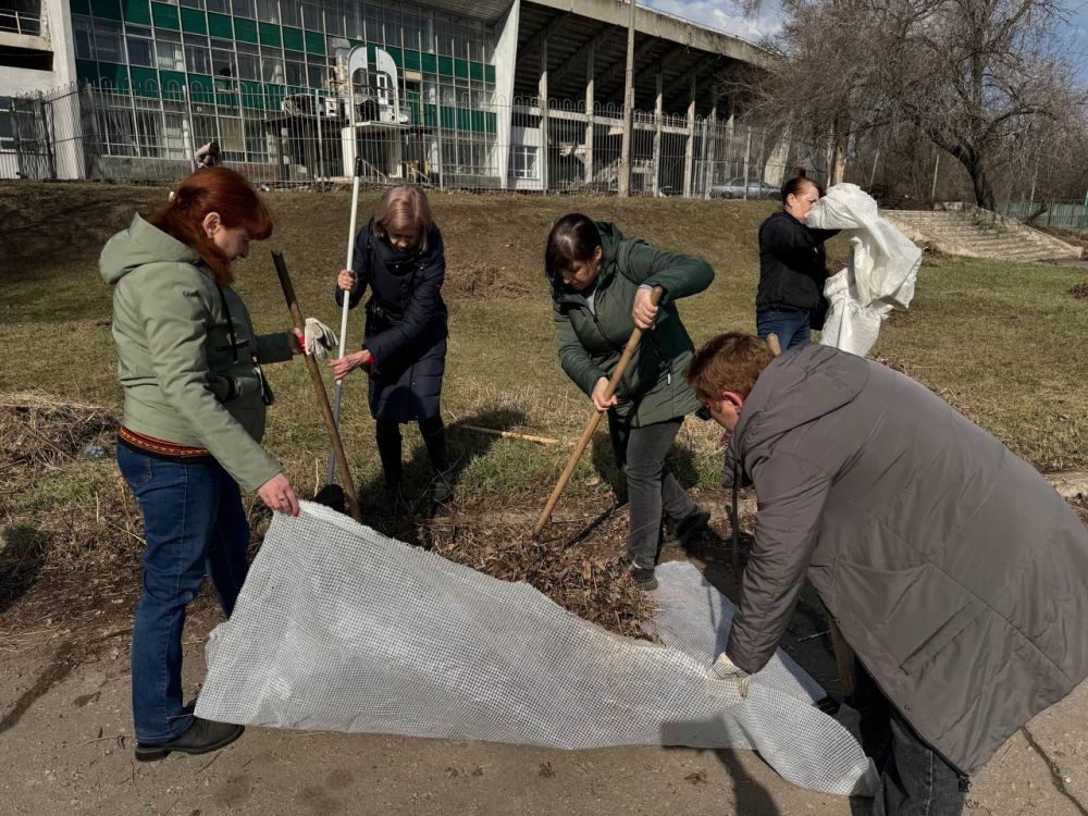 Весна — пора красоты, цветения и субботников! Весна — пора красоты, цветения и субботников!