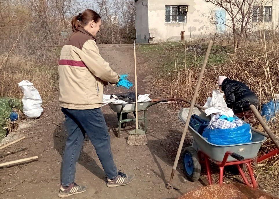 Иван Адамец: В субботнике активно участвуют и жители Куйбышевского района Иван Адамец: В субботнике активно участвуют и жители Куйбышевского района