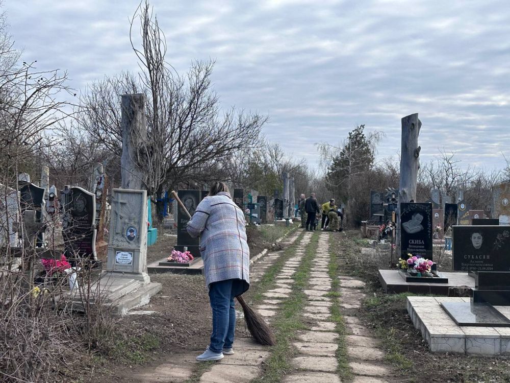 Субботник в Иловайске. Сегодня, 22 марта, в городском округе Иловайск состоялся городской субботник в рамках двухмесячника по благоустройству и наведению санитарного порядка на территории городского округа Иловайск Субботник в Иловайске. Сегодня, 22 марта, в городском округе Иловайск состоялся городской субботник в рамках двухмесячника по благоустройству и наведению санитарного порядка на территории городского округа Иловайск