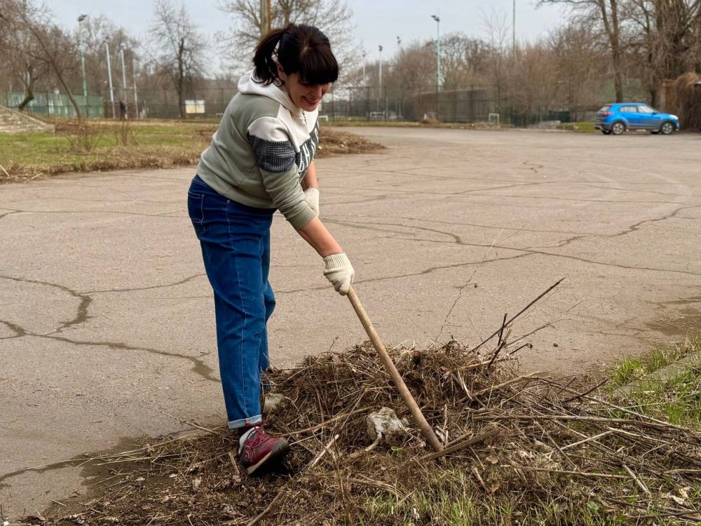 Весна — пора красоты, цветения и субботников! Весна — пора красоты, цветения и субботников!