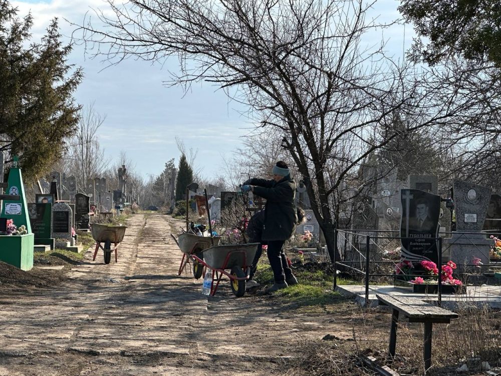 Субботник в Иловайске. Сегодня, 22 марта, в городском округе Иловайск состоялся городской субботник в рамках двухмесячника по благоустройству и наведению санитарного порядка на территории городского округа Иловайск Субботник в Иловайске. Сегодня, 22 марта, в городском округе Иловайск состоялся городской субботник в рамках двухмесячника по благоустройству и наведению санитарного порядка на территории городского округа Иловайск