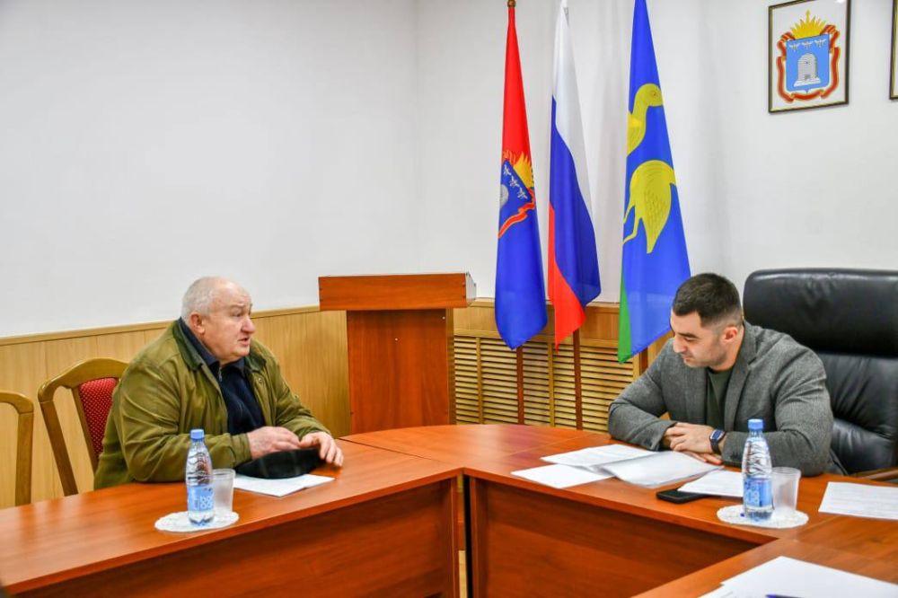Станислав Дзасохов: Прием граждан в Кирсанове Станислав Дзасохов: Прием граждан в Кирсанове