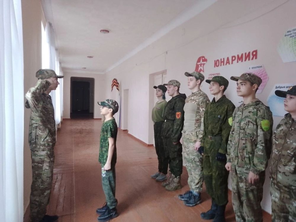 ZV Донбасс. Юнармейцы ВПСК «Легионеры» города Донецк 22 марта провели занятие: 1/ теория «Бессмертная слава героев множится в славе потомков» (рассказ о преемственности поколений - о Небабе Стахии ... ZV Донбасс. Юнармейцы ВПСК «Легионеры» города Донецк 22 марта провели занятие: 1/ теория «Бессмертная слава героев множится в славе потомков» (рассказ о преемственности поколений - о Небабе Стахии ...