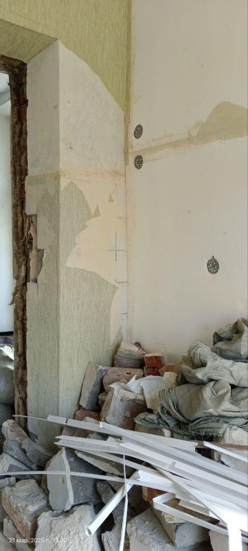 Борис Трима: Нижегородские специалисты начали работы по ремонту помещения будущей ЕДДС в Мангуше Борис Трима: Нижегородские специалисты начали работы по ремонту помещения будущей ЕДДС в Мангуше