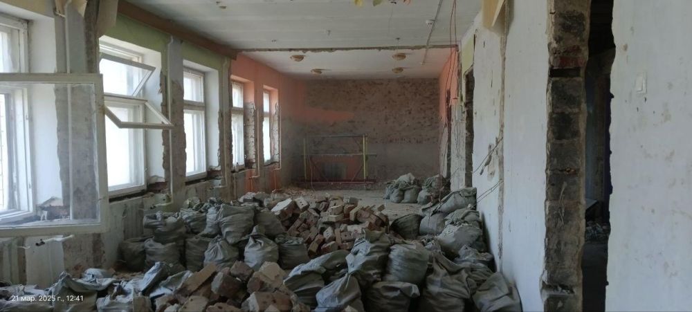 Борис Трима: Нижегородские специалисты начали работы по ремонту помещения будущей ЕДДС в Мангуше Борис Трима: Нижегородские специалисты начали работы по ремонту помещения будущей ЕДДС в Мангуше