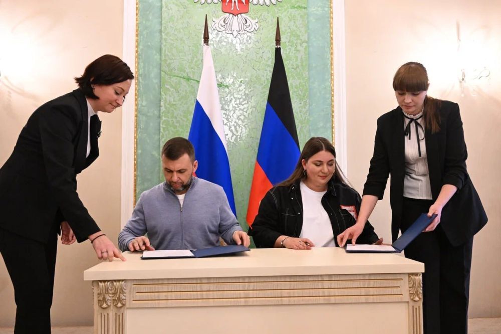 Кирилл Макаров: Принял участие в стратегической сессии с Денисом Владимировичем, Фондом кино, кинематографистами и деятелями культуры Кирилл Макаров: Принял участие в стратегической сессии с Денисом Владимировичем, Фондом кино, кинематографистами и деятелями культуры