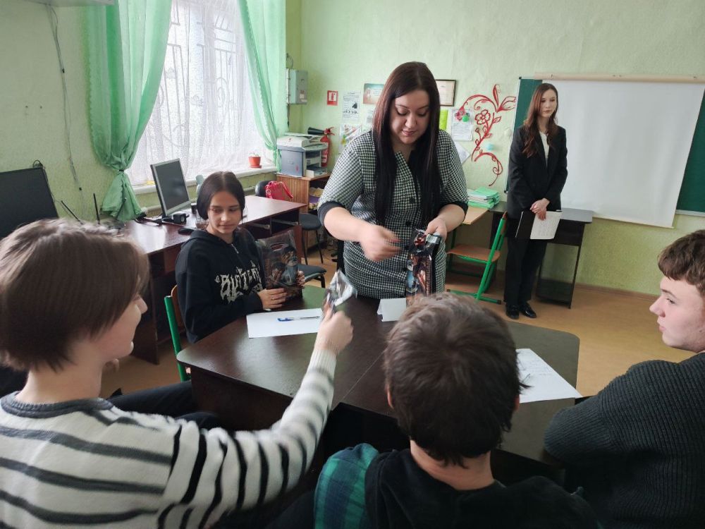 ДЕСЯТЬ СТАЛИНСКИХ УДАРОВ! ДЕСЯТЬ СТАЛИНСКИХ УДАРОВ!