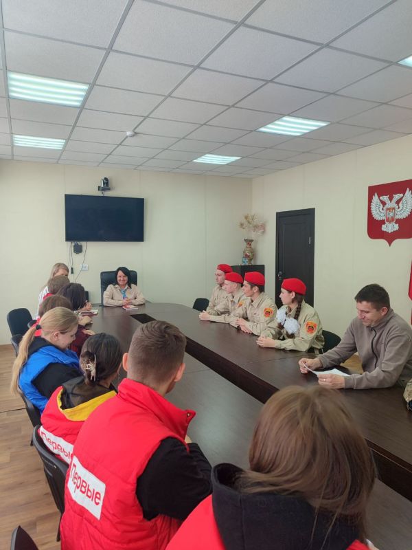В Волновахском округе состоялась встреча в рамках проекта «ГосСтарт.Диалог» В Волновахском округе состоялась встреча в рамках проекта «ГосСтарт.Диалог»