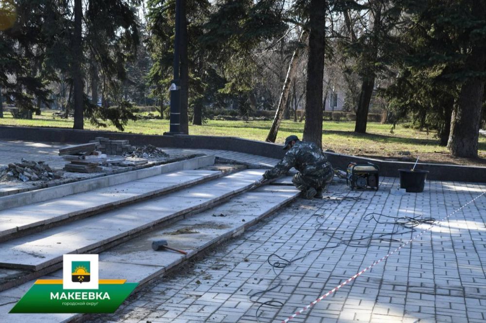 В Макеевке активно ведутся работы по ремонту мемориалов, памятников и обелисков воинской славы в рамках подготовки к 80-летию Победы в Великой Отечественной войне В Макеевке активно ведутся работы по ремонту мемориалов, памятников и обелисков воинской славы в рамках подготовки к 80-летию Победы в Великой Отечественной войне