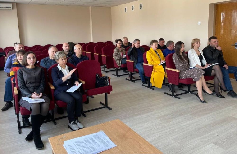 Сегодня состоялось 44-е заседание Ясиноватского муниципального совета Донецкой Народной Республики Сегодня состоялось 44-е заседание Ясиноватского муниципального совета Донецкой Народной Республики