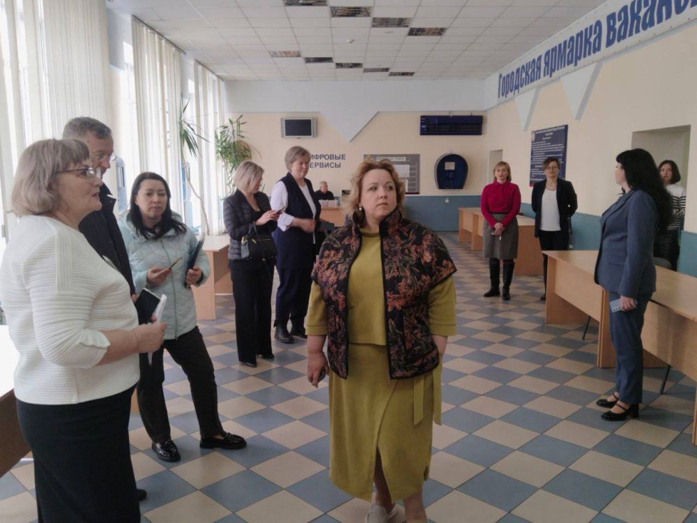 Делегация из Липецкой области посетила Республиканский центр занятости Донецкой Народной Республики Делегация из Липецкой области посетила Республиканский центр занятости Донецкой Народной Республики