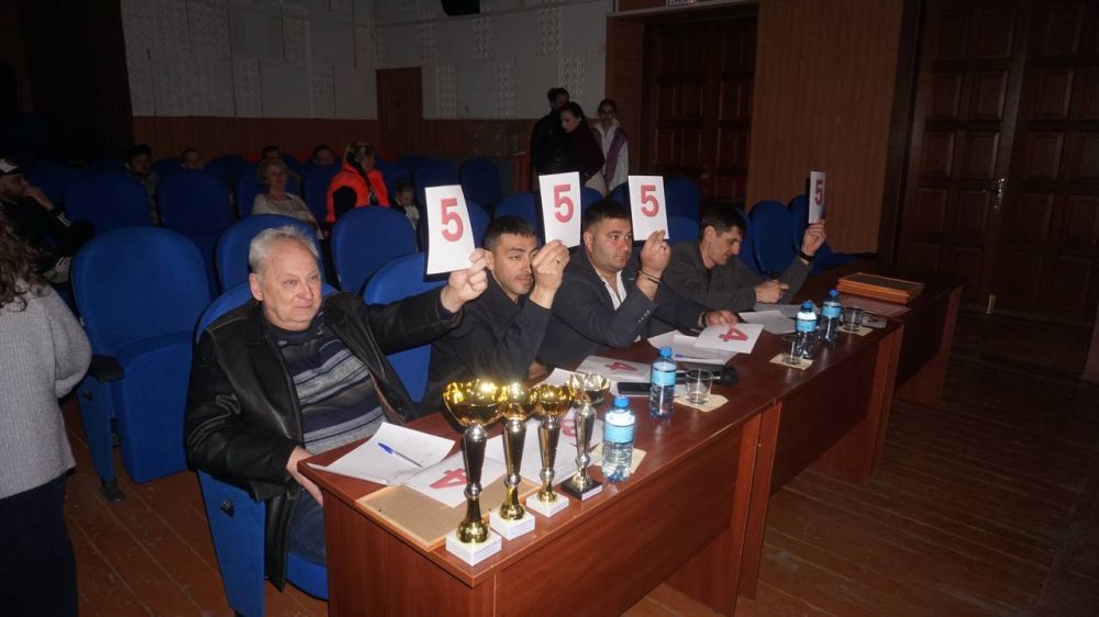 А ну-ка, девушки!. В честь Дня работников культуры в Мангушском муниципальном округе при содействии местного отделения Всероссийской политической партии «Единая Россия», по партийному проекту «Культура малой Родины»... А ну-ка, девушки!. В честь Дня работников культуры в Мангушском муниципальном округе при содействии местного отделения Всероссийской политической партии «Единая Россия», по партийному проекту «Культура малой Родины»...
