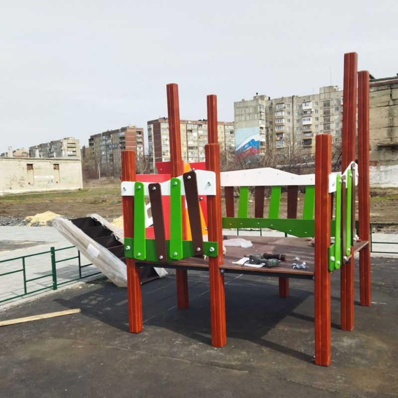 В Кировском активно идет благоустройство территории возле физкультурно-оздоровительного комплекса В Кировском активно идет благоустройство территории возле физкультурно-оздоровительного комплекса