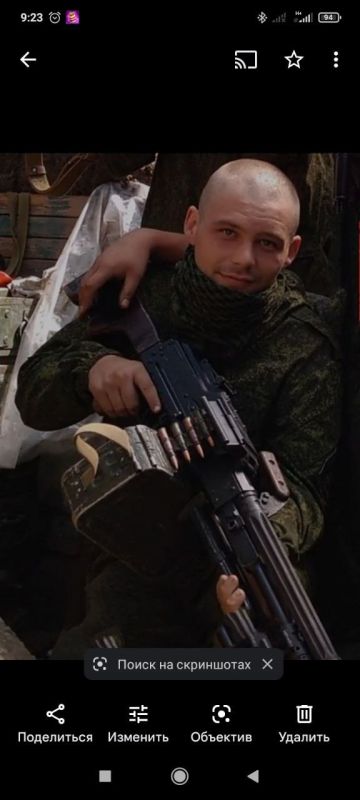 л  .    ,          1979       ?      