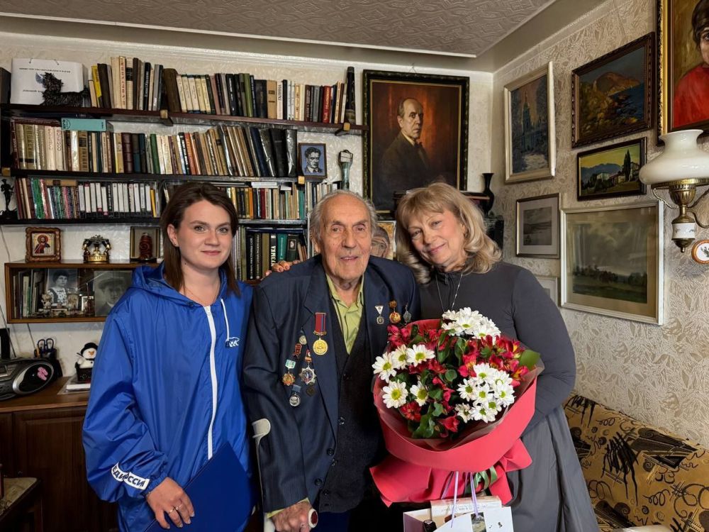 С профессиональным праздником, легенда музыкального Донецка! С профессиональным праздником, легенда музыкального Донецка!