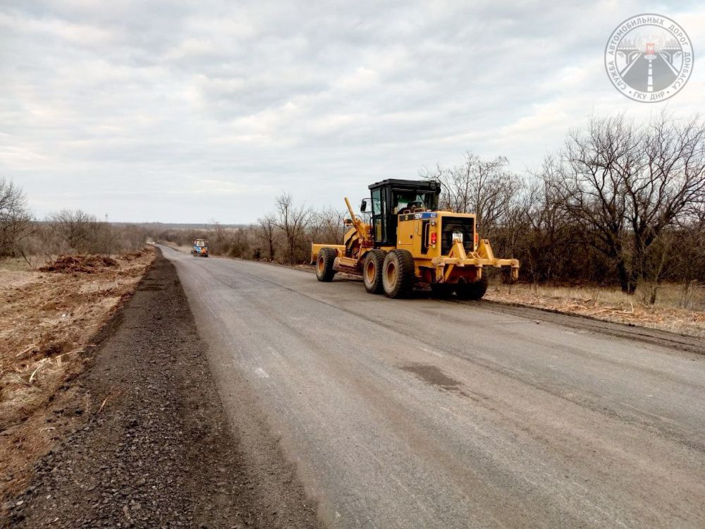 Завершены работы по укладке асфальта на участке автомобильной дороги Малоянисоль - /на Хлебодаровку/ Завершены работы по укладке асфальта на участке автомобильной дороги Малоянисоль - /на Хлебодаровку/