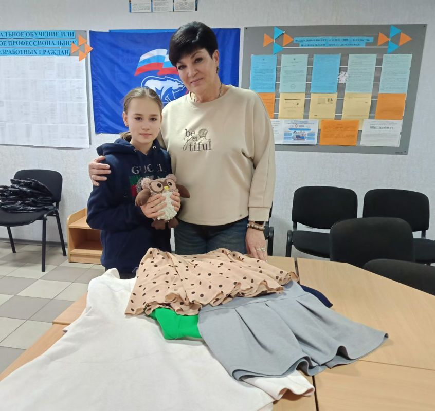 Совет женщин Дебальцево получили гуманитарную помощь из Петербурга и Ленинградской области Совет женщин Дебальцево получили гуманитарную помощь из Петербурга и Ленинградской области