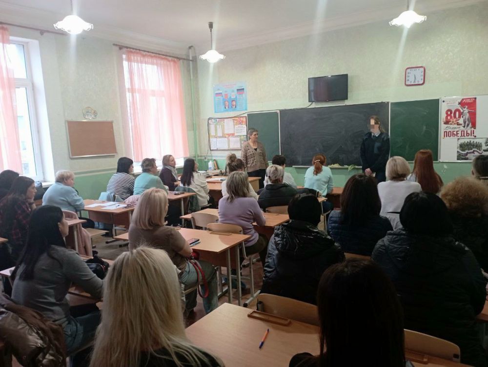 Иван Адамец: В рамках работы по профилактике терроризма и экстремизма в подростковой среде, заместитель руководителя Управы Куйбышевского внутригородского района Елена Строганова и начальник филиала по Куйбышевскому району... Иван Адамец: В рамках работы по профилактике терроризма и экстремизма в подростковой среде, заместитель руководителя Управы Куйбышевского внутригородского района Елена Строганова и начальник филиала по Куйбышевскому району...