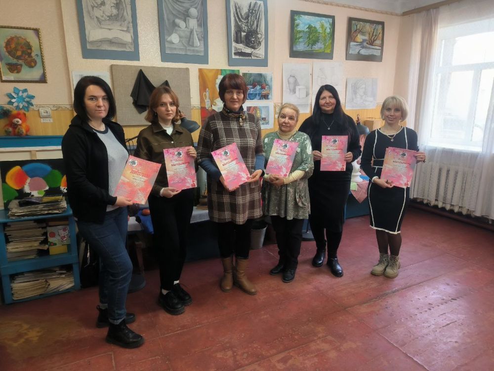 Сегодня, 25 марта, состоялось заседание жюри Городского конкурса детского творчества среди обучающихся художественных отделений школ искусств Харцызского зонального методического объединения в рамках XIV Открытого... Сегодня, 25 марта, состоялось заседание жюри Городского конкурса детского творчества среди обучающихся художественных отделений школ искусств Харцызского зонального методического объединения в рамках XIV Открытого...