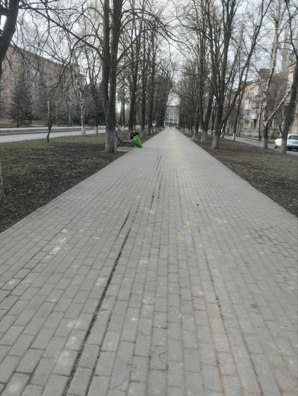 Сегодня, 25.03.2025 сотрудниками МУП АГЯ "ЖЭК" проведены работы по уборке придомовой территории по адресу: ул. Октябрьская, д. 151, д. 172. Вывезены ветки, листья и строительный мусор Сегодня, 25.03.2025 сотрудниками МУП АГЯ "ЖЭК" проведены работы по уборке придомовой территории по адресу: ул. Октябрьская, д. 151, д. 172. Вывезены ветки, листья и строительный мусор
