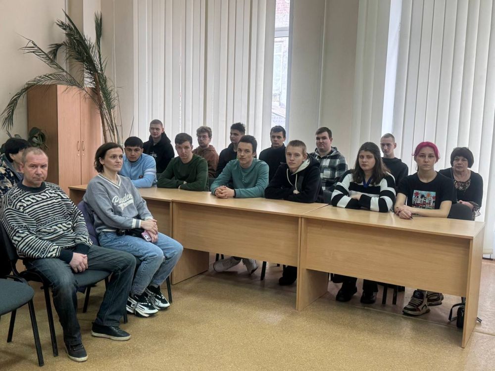 Около 30 соискателей стали участниками открытого отбора для «Донэлектроавтотранс» в центре занятости г.Донецка Около 30 соискателей стали участниками открытого отбора для «Донэлектроавтотранс» в центре занятости г.Донецка